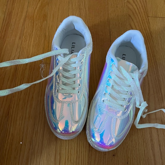 Liliana White Hologram Sneakers - Picture 9 of 15